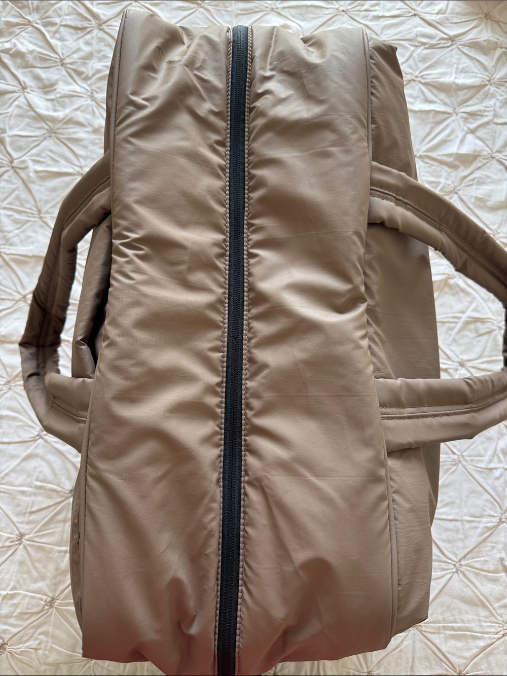 Luka Large Duffel in Chocolate